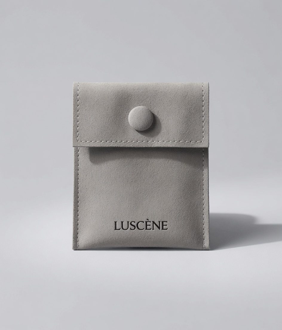 Vertical jewelry pouch shot